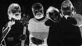 Sie gründeten 1984 die Band Backstage: (von links) Rüdiger Weiß, Akki Meinen, Werner Buitenduif und Emmo Doden. Foto: Privat