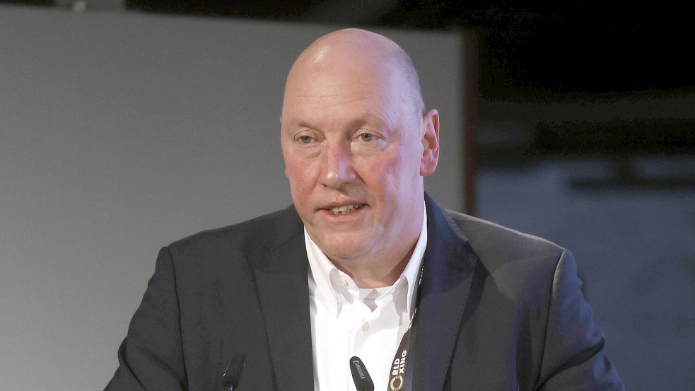 Prof. Dr. Jens Hadler versucht, in dem kuriosen Fall zu vermitteln. Foto: Imago
