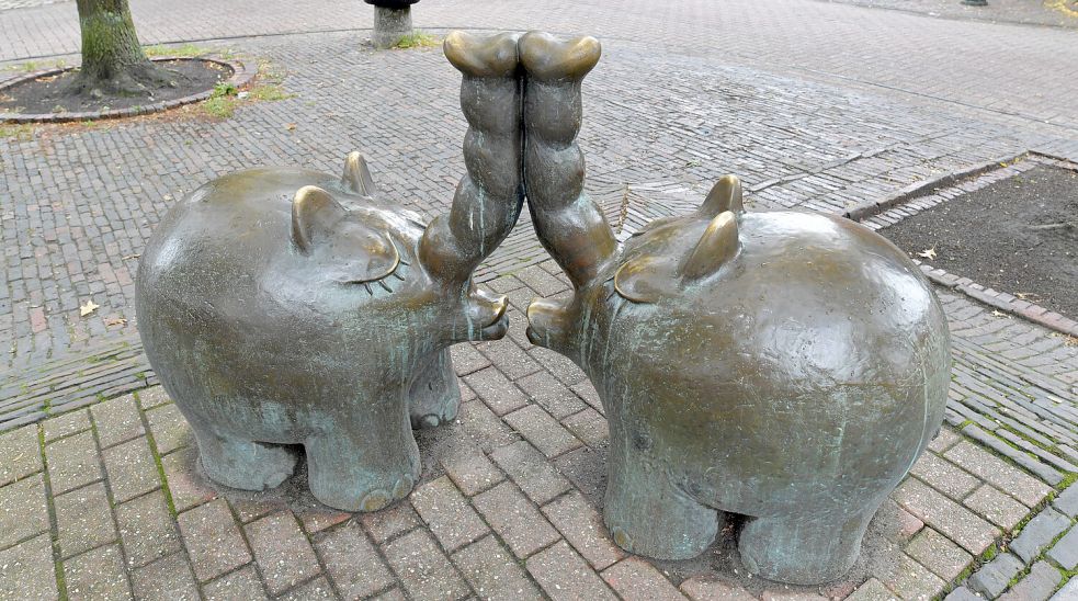 Der Komiker Otto Waalkes hat seinem Stadtteil Transvaal in Emden Bronze-Ottifanten geschenkt. Der Ortsteil hat sich gewandelt: vom verschrienen Arbeiterviertel zu einem Ortsteil mit Menschen ganz unterschiedlicher Herkunft und Einkommensklasse. Foto: Ortgies/Archiv