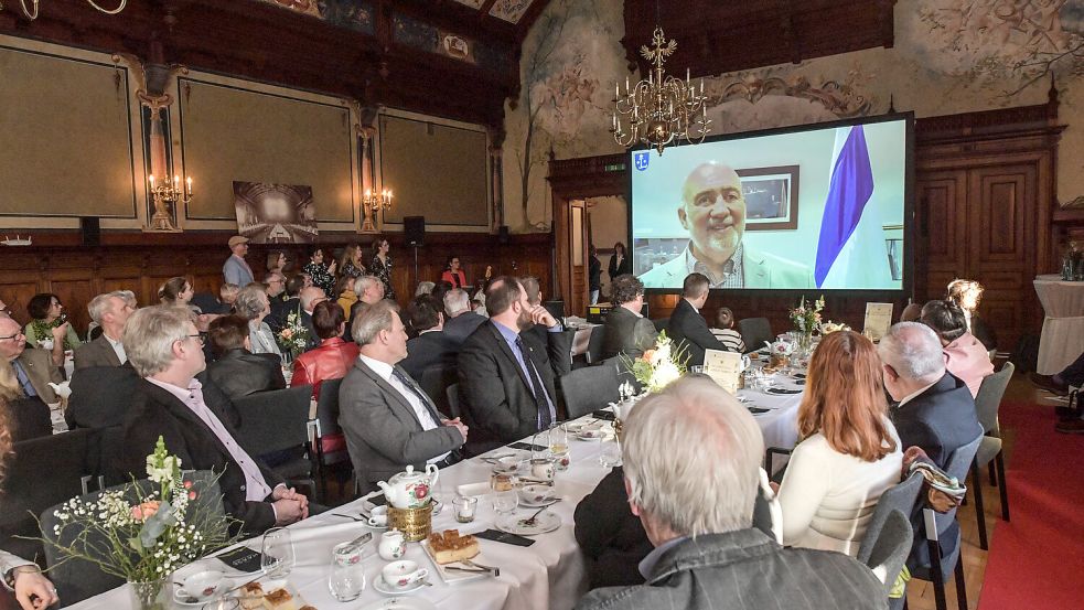 Videobotschaften wurden eingespielt, darunter vom israelischen Botschafter in Deutschland, Ron Prosor. Foto: Ortgies
