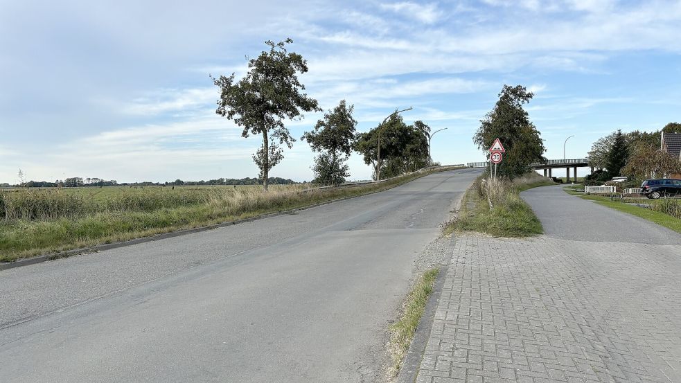 Finale: Das letzte Stück der Ausfallstraße durch Wolthusen und Uphusen wird saniert. Foto: Schuurman