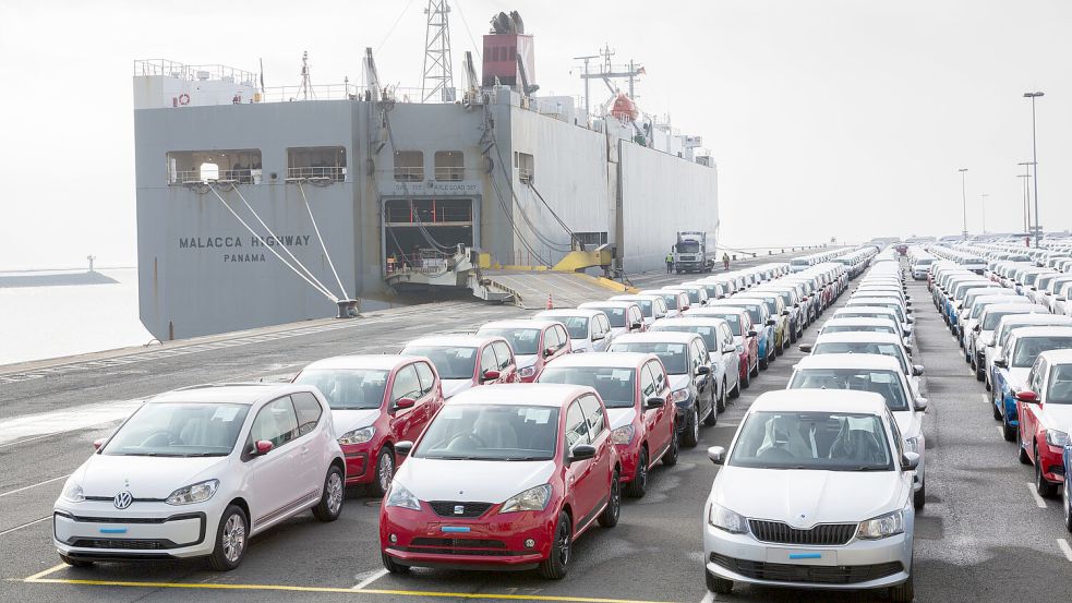 Die Verladeplätze für die Autotransporter sollen für die Umsetzung der Tidesteuerung noch umgebaut werden. Foto: Jörg Sarbach/dpa