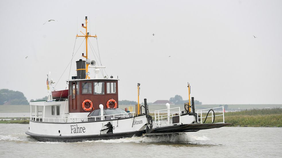 Die Emsfähre pendelt zwischen Ditzum und Petkum. Foto: Ortgies/Archiv