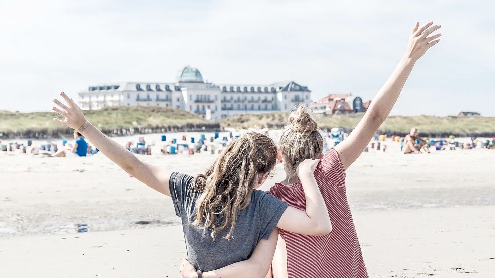 Neben der Idylle ohne Autolärm, der frischen Meeresluft und den zahlreichen Sehenswürdigkeiten kommen auch Sonnenanbeter hier auf ihre Kosten.  Foto: Lars Wehrmann