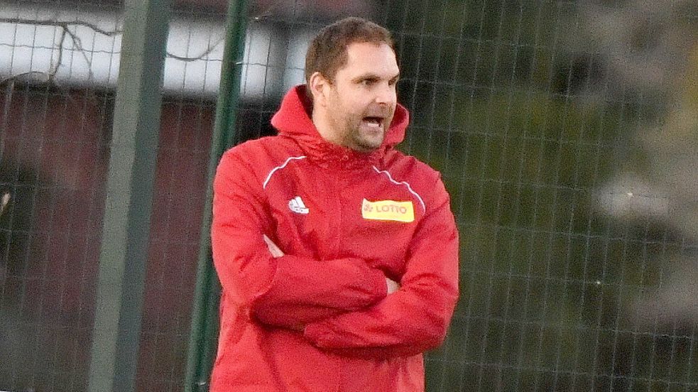 TuRa-Coach Rainer Sinnigen hat auch noch Strudden und Holtriem nicht komplett abgeschrieben. Foto: Damm