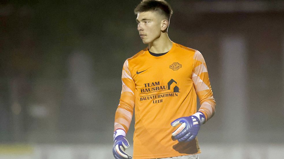 Keeper Florian Demhartner kehrt bei Germania Leer möglicherweise in die Startelf zurück. Foto: Doden/Emden