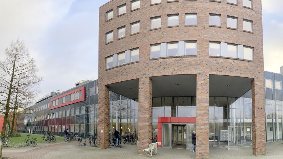 Die Ubbo-Emmius-Klinik in Aurich. Foto: Banik/Archiv