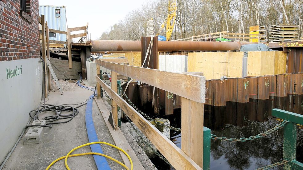 Nach dem Abschluss der Arbeiten an der Schleuse Neudorf sollen hier auch Fußgänger queren können. Foto: Böning