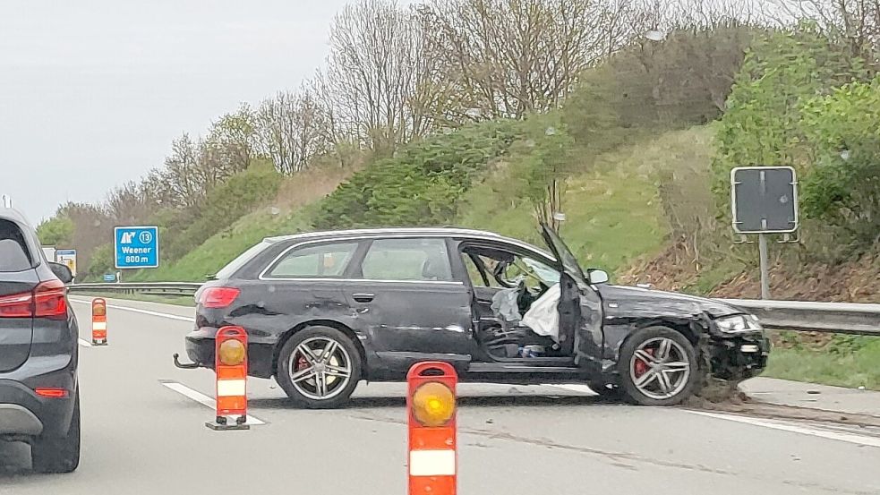 Der Audi wurde bei dem Unfall beschädigt, der Fahrer blieb unverletzt. Foto: privat