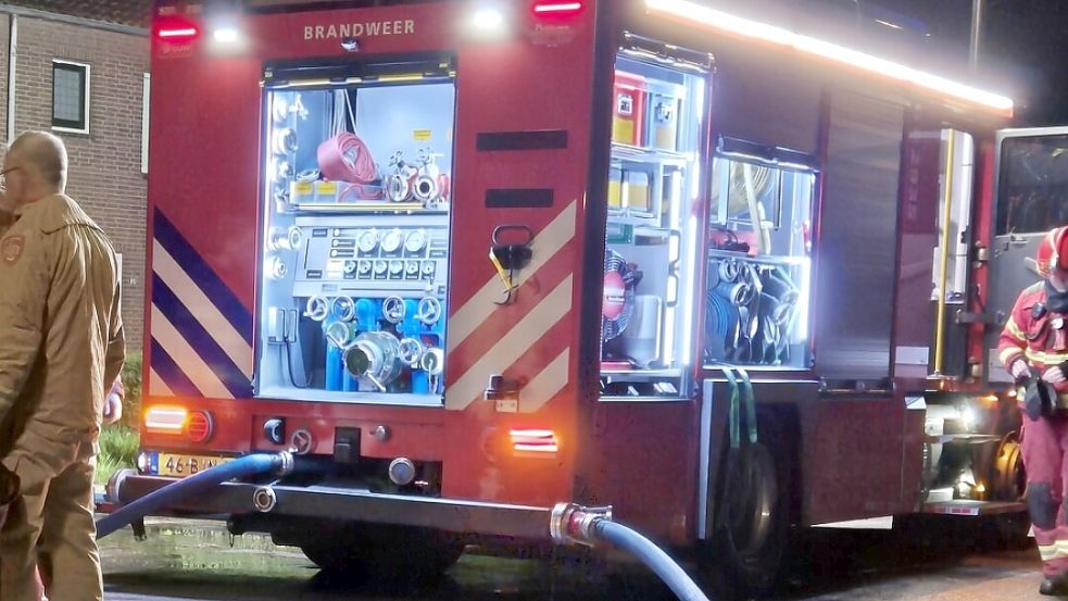 Die Feuerwehr Bunde unterstützte die niederländische Brandweer. Foto: Rene Iwanoff