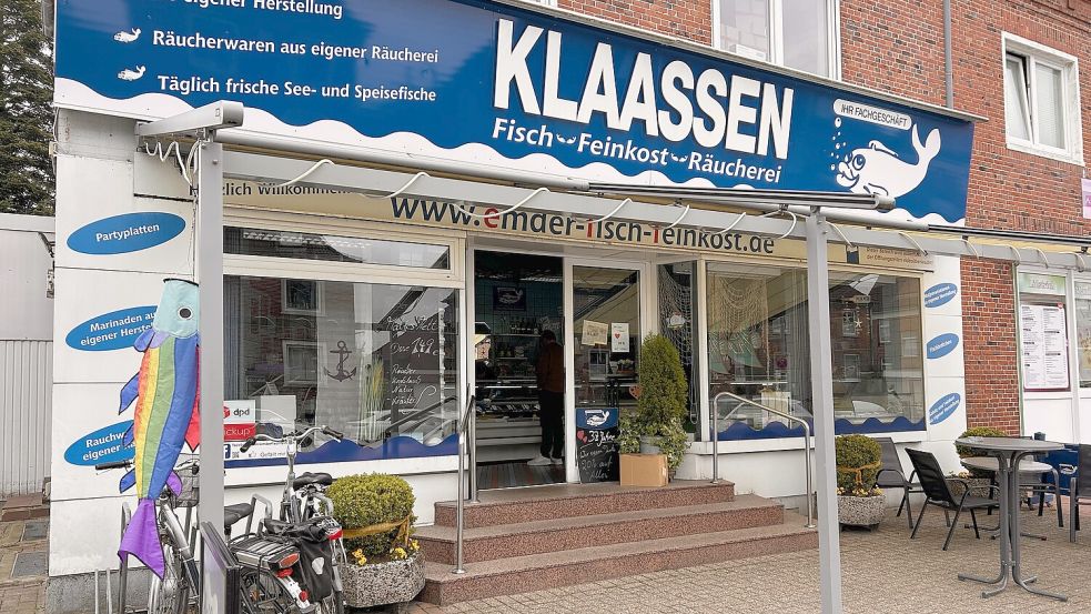 Das Gebäude an der Auricher Straße steht seit wenigen Tagen zum Verkauf. Foto: Stephanie Tomé