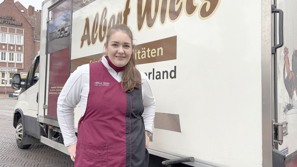 Spricht für die Marktbeschicker in Emden: Anke Wilts vom gleichnamigen Geflügelhandel. Fotos: Stephanie Schuurman