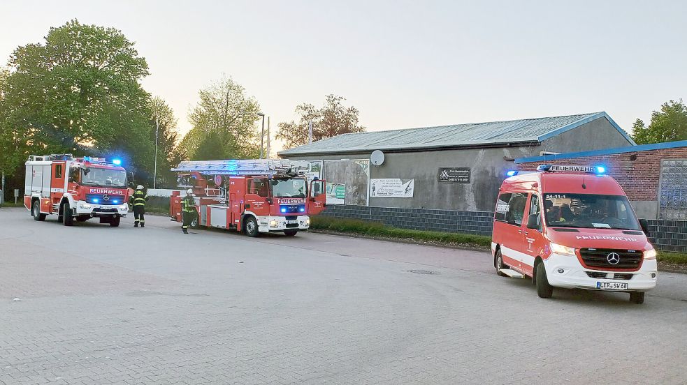 Zahlreiche Einsatzkräfte waren vor Ort. Foto: Joachim Rand / Feuerwehr