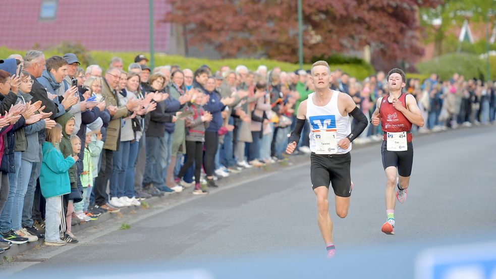 Tim Veith war Spitzenreiter Tammo Oldigs bisher dicht auf den Fersen. Foto: Klaus Ortgies