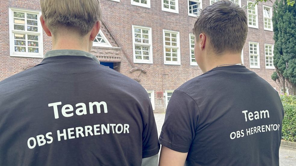 Sie stehen für ihr „Team OBS Herrentor“ ein: die Schülervertreter Emil Gendel (links) und Joris Heinz.