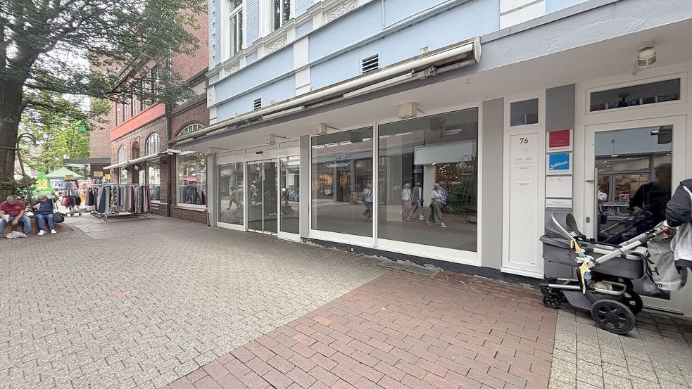 Die Räume in der Mühlenstraße 76, in denen zuletzt ein Popup-Store war, stehen wieder leer. Foto: Jonas Bothe