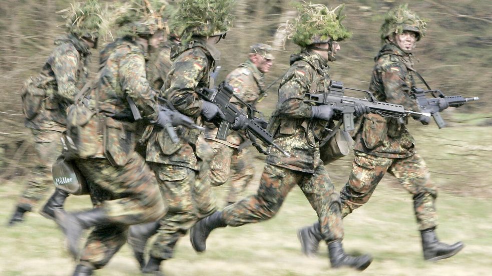 Überall im Norden Deutschland sind Soldaten stationiert. Eine Karte zeigt, was die Soldaten wo machen. Foto: Frank May