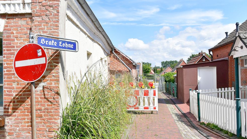 Der Durchgang der Lohne ist gesperrt, es besteht ein Sicherheitsrisiko rund um die Einsatzstelle.