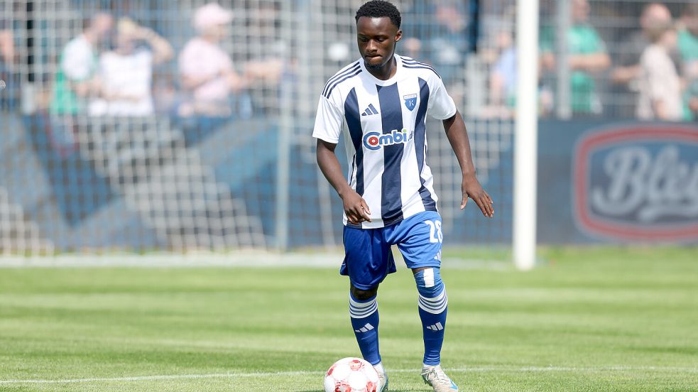 Emanuel Adou überzeugte die Emder Verantwortlichen.