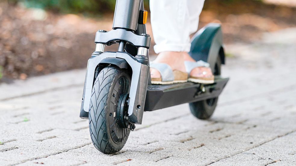 Für E-Scooter sollen die Regeln angepasst werden. Foto: Uwe Anspach/dpa