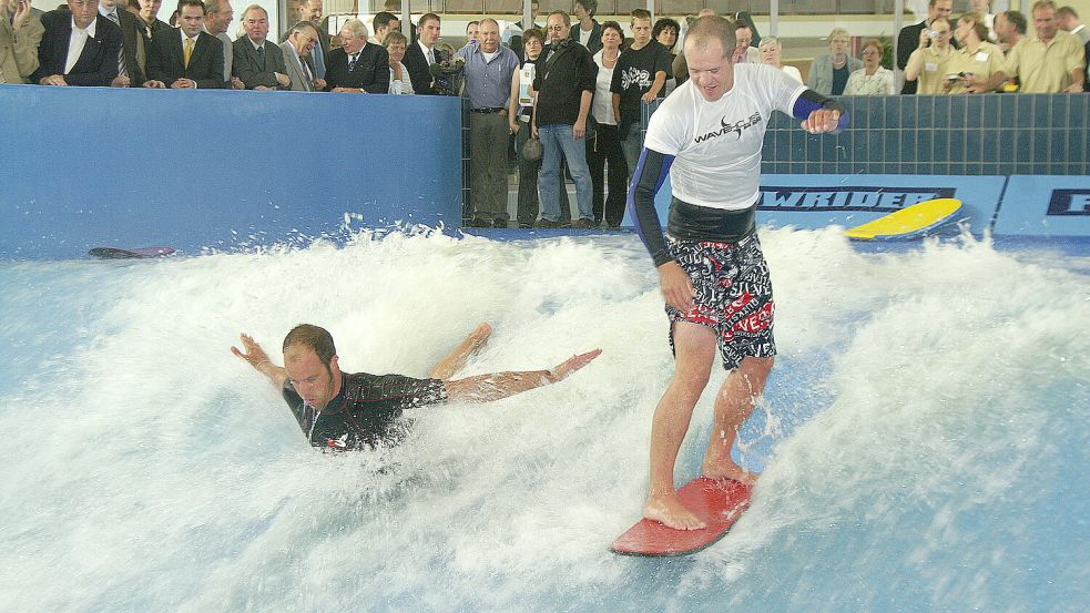 Schon bei der Eröffnung 2005 sorgte der FlowRider für Begeisterung. Foto: Tino Jaehrig/NBG