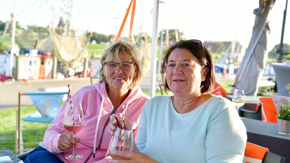 Von Mittwoch bis Sonntag findet am Greetsieler Hafen ein Weinfest statt. Foto: Heinz Wagenaar/Archiv