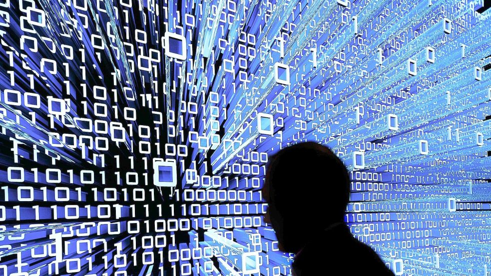 Die Menschen in Deutschland nutzen immer häufiger Anwendungen mit Künstlicher Intelligenz Foto: Peter Steffen/dpa Foto: Peter Steffen