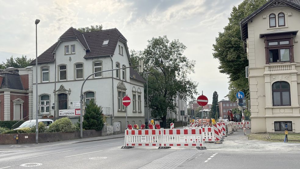 Die Martin-Faber-Straße in Emden ist bereits seit Mai in Richtung Innenstadt gesperrt. Foto: Mona Hanssen/Archiv