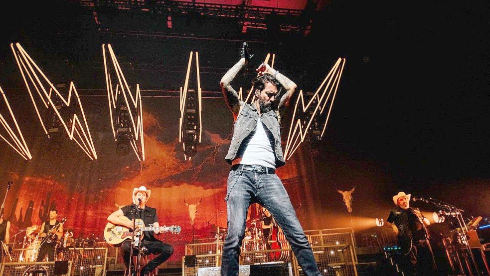 Die Musiker von The Boss Hoss werden nicht nur von ihren Fans als Liveband gefeiert. Foto: Chris Heidrich/Archiv