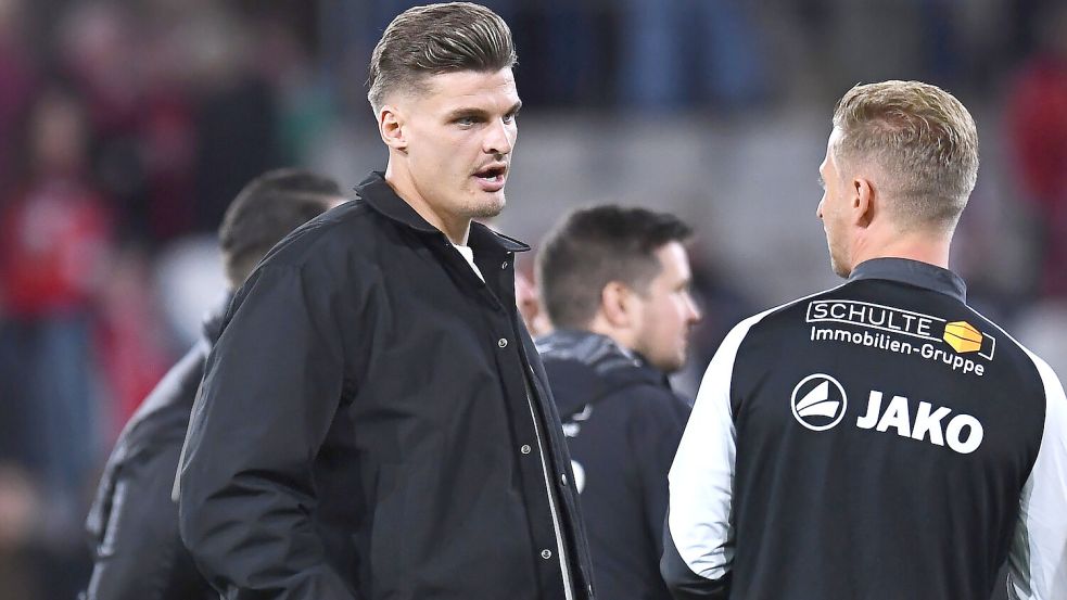 Marek Janssen verfolgte die Essener Spiele zuletzt von der Tribüne aus. Foto: Imago