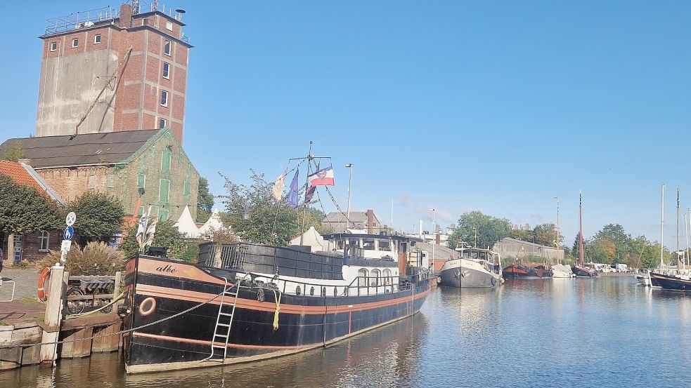 Der Hafen von Weener hat in puncto Aufenthaltsqualität noch Entwicklungspotenzial. Foto: Tatjana Gettkowski