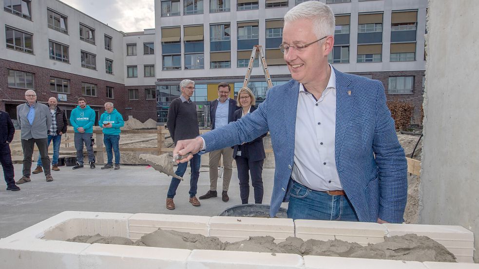 Ist Matthias Groote der richtige Baumeister für die Politik im Landkreis Leer? Die CDU im Kreistag hält ihn jedenfalls nicht für den besten Kandidaten für das Landratsamt. Foto: Klaus Ortgies/Archiv
