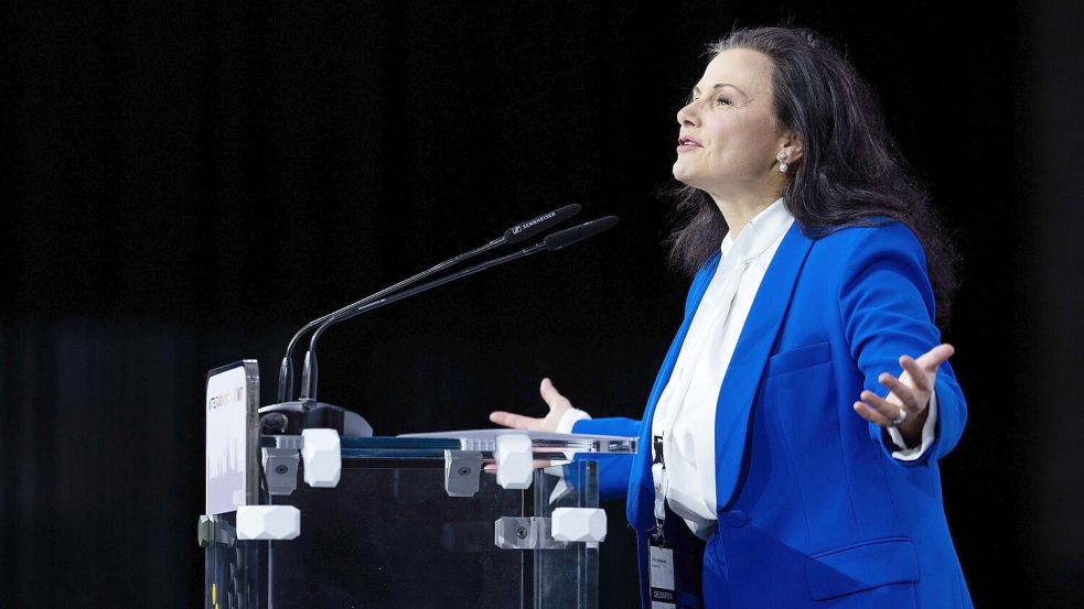 Gitta Connemann (CDU), Bundesvorsitzende der MIT und Parlamentarische Staatssekretärin im Bundeswirtschaftsministerium, wundert sich über leere Kirchen am Reformationstag. Foto: Rolf Vennenbernd/dpa