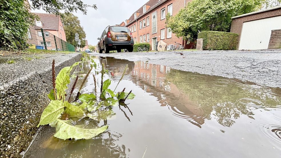 Die Thorner Straße im Emder Herrentorviertel ist stark sanierungsbedürftig. Jetzt steht der nächste Bauabschnitt bevor. Foto: Klaus Ortgies/Archiv