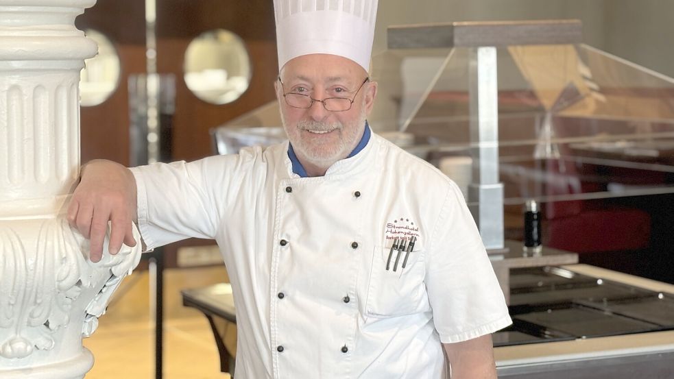 Bernd Helm ist Küchenchef und Chefausbilder im Strandhotel Hohenzollern. Foto: Florian Ferber
