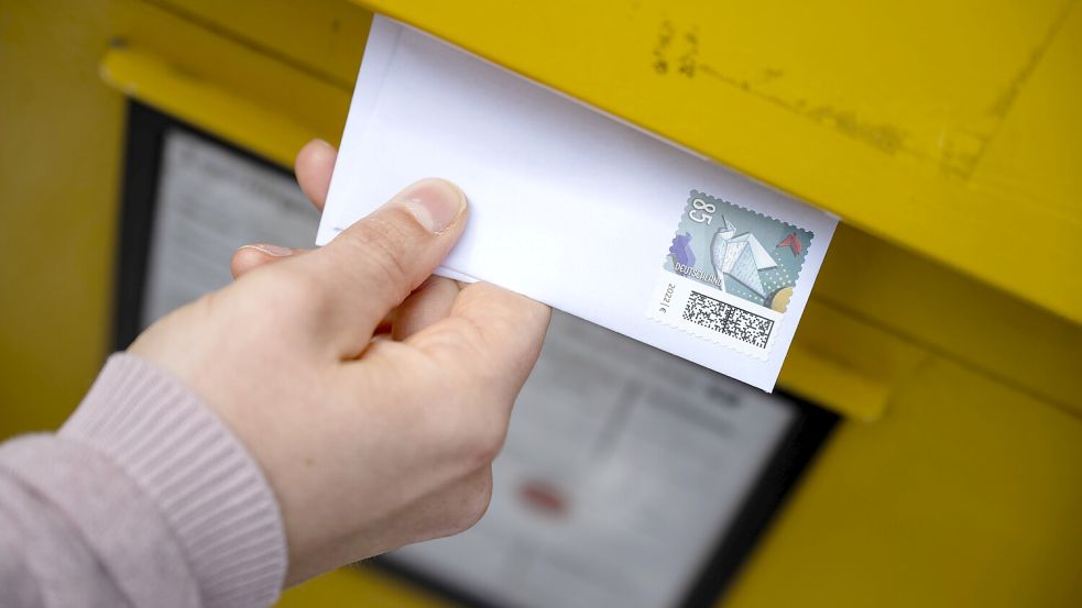 Mindestens drei Menschen in Ostfriesland haben zeitgleich Drohbriefe bekommen. Als Absender wurden Name und Adresse eines Verwaltungsmitarbeiters aus Hesel missbraucht. DPA-Symbolfoto: Murat