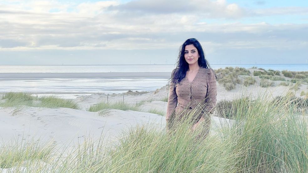 Batoul Khalil lebt seit etwa 10 Jahren auf Borkum. Jetzt ist sie eingebürgert. Foto: Andreas Behr