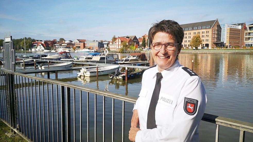 Seit 2019 ist Christa Frigger bei der Polizeiinspektion Leer-Emden für Jugendfragen zuständig. Foto: PI Leer/Emden
