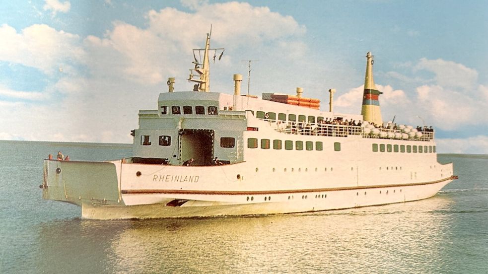 Ein Bild von der ersten Autofähre „Rheinland II“ von 1972. Quelle: Archiv des Heimatvereins Borkum