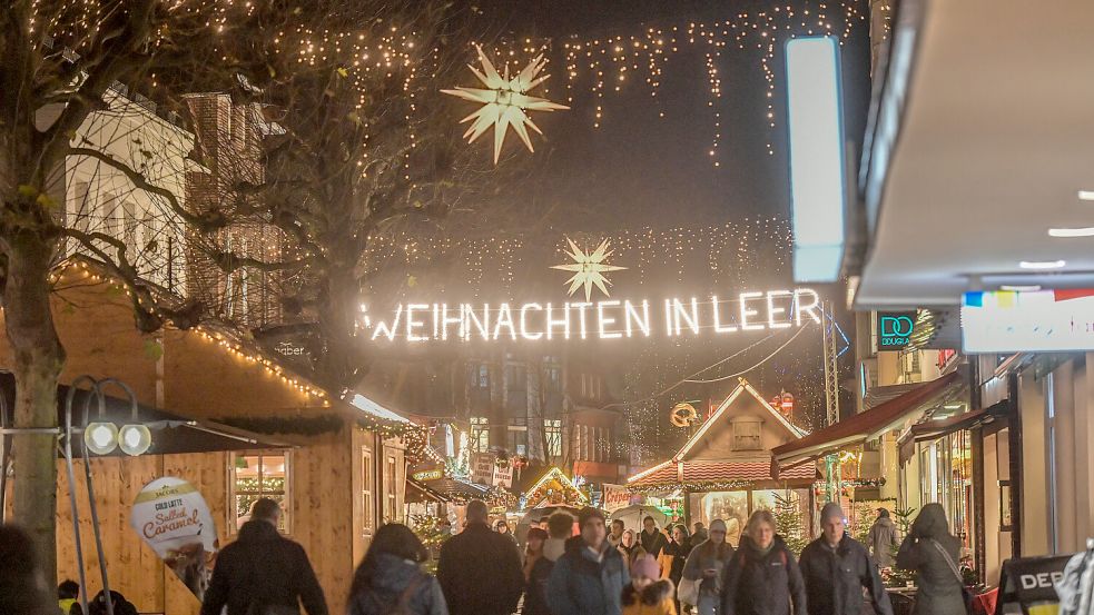 In wenigen Wochen beginnt in auch in Leer die Adventszeit. Foto: Klaus Ortgies/Archiv