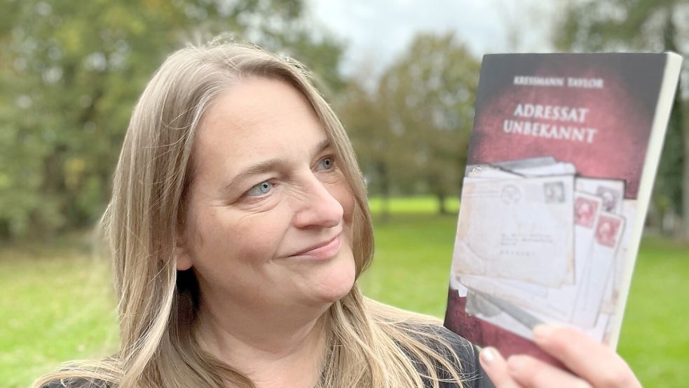 „Adressat unbekannt“ – das Büchlein ist dünn, aber unheimlich fesselnd. Foto: Carmen Leonhard