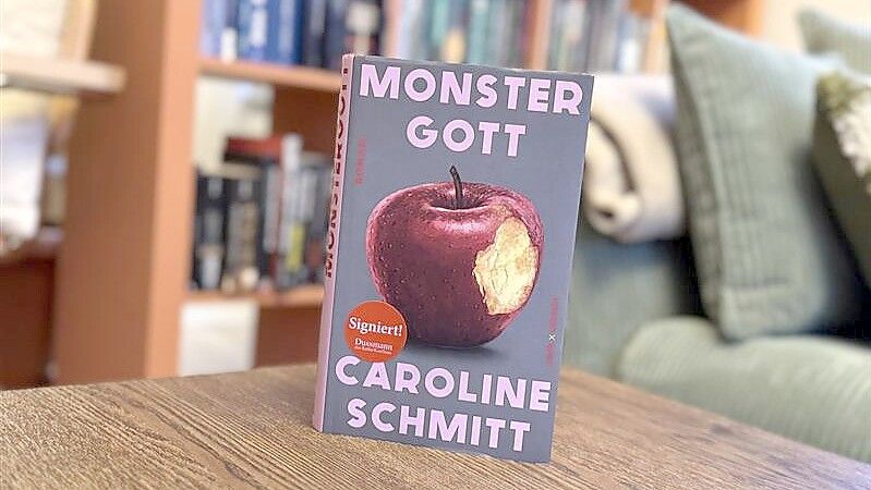 Pia Pentzlin empfiehlt „Monstergott“ von Caroline Schmitt. Foto: Pia Pentzlin