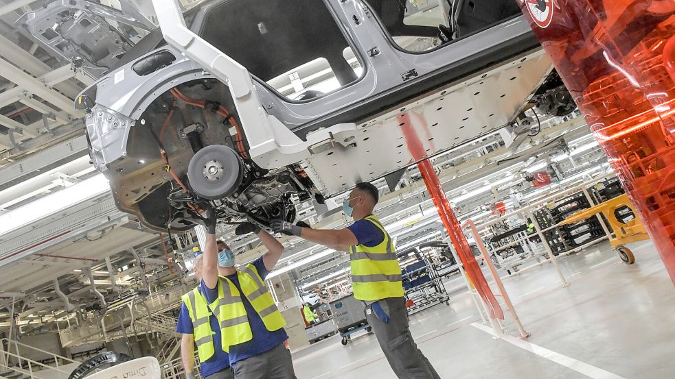 Sorgte zuletzt für Absatzsorgen: der ID.4 aus Emden. Foto: Klaus Ortgies/Archiv