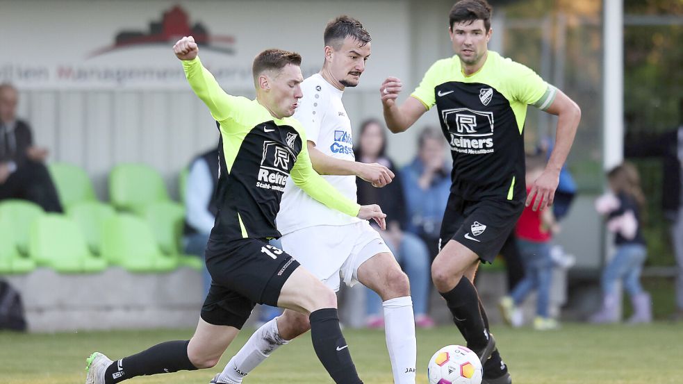 Beim letzten Aufeinandertreffen der beiden Mannschaften in der Meisterschaft im Mai 2024 behielt GW Firrel gegen den TuS Esens mit 4:0 die Oberhand. Archivfoto: Doden/Emden