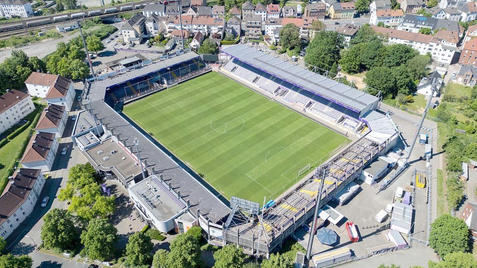 Wird saniert und zukunftsfähig gemacht: das Stadion an der Bremer Brücke. Foto: osnapix