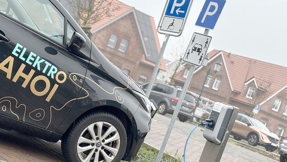 Eine Borkumer Schnelladesäule befindet sich auf dem Parkplatz Am langen Wasser. Foto: Florian Ferber