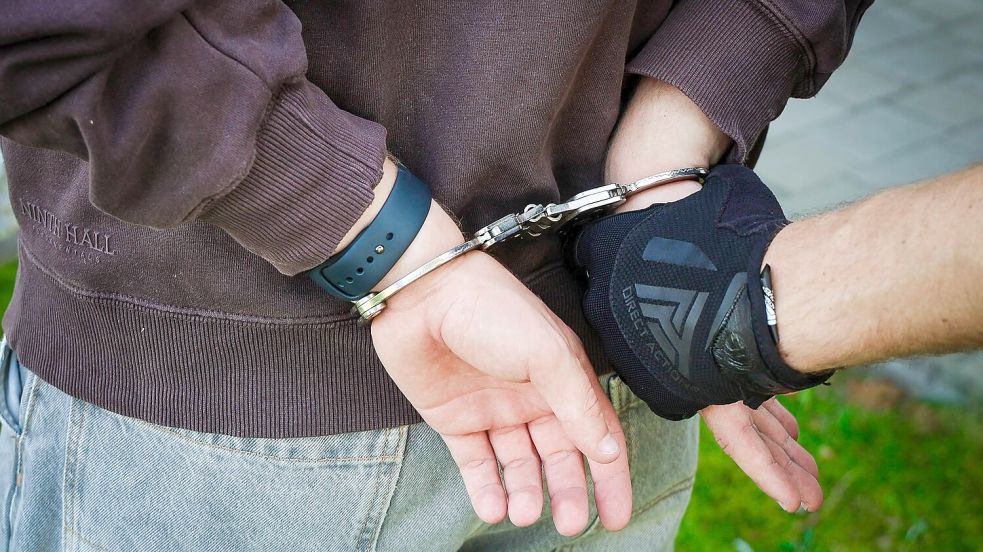 Nach zwei brutalen Raubüberfällen mit einer Dating-Masche hat die Polizei einen 16-Jährigen festgenommen. Foto: imago images / Daniel Scharinger