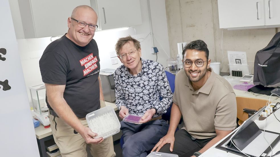 Jens Varnskühler und Klaus Mummenhoff haben vor einigen Jahren Seedalive gegründet. Mit Dinesh Palli will das Start-up nun auch in Indien durchstarten. Foto: Jörn Martens
