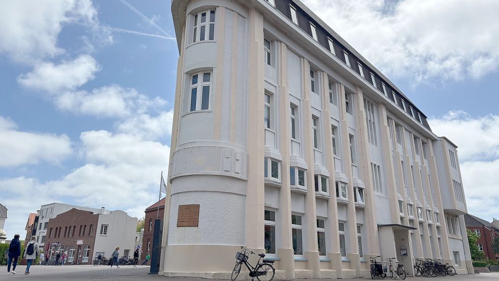 Könnte ins Erdgeschossfläche in der Goethestraße 1 eine neue Tourist-Information einziehen? Foto: Florian Ferber/Archiv