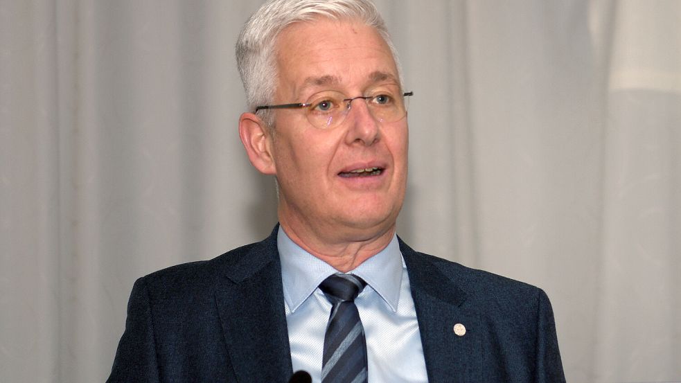 Auch Landrat Matthias Groote war bei der Preisverleihung. Foto: Melchert Stromann